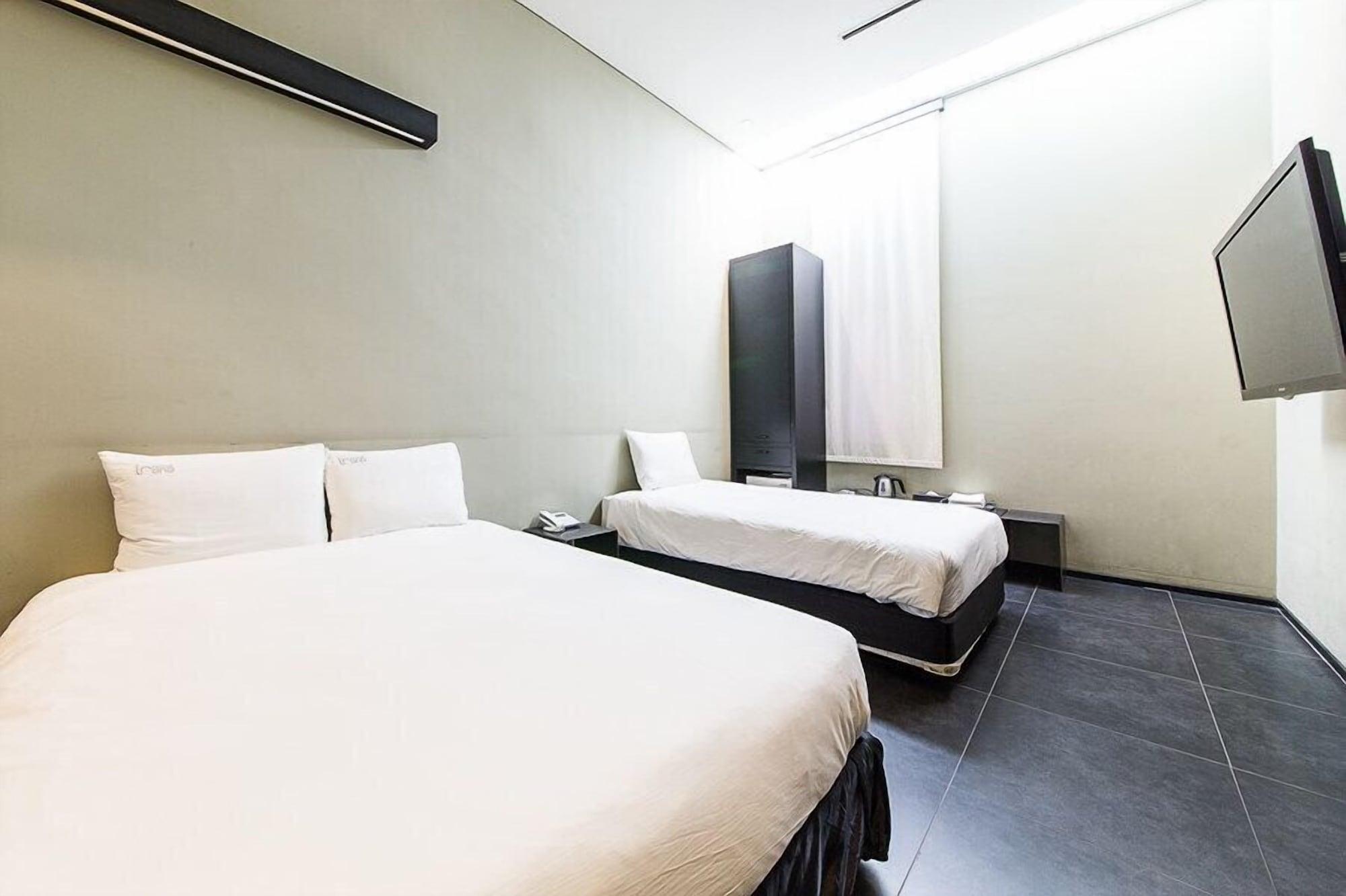 Hotel Irene Myeongdong Сеул Екстериор снимка