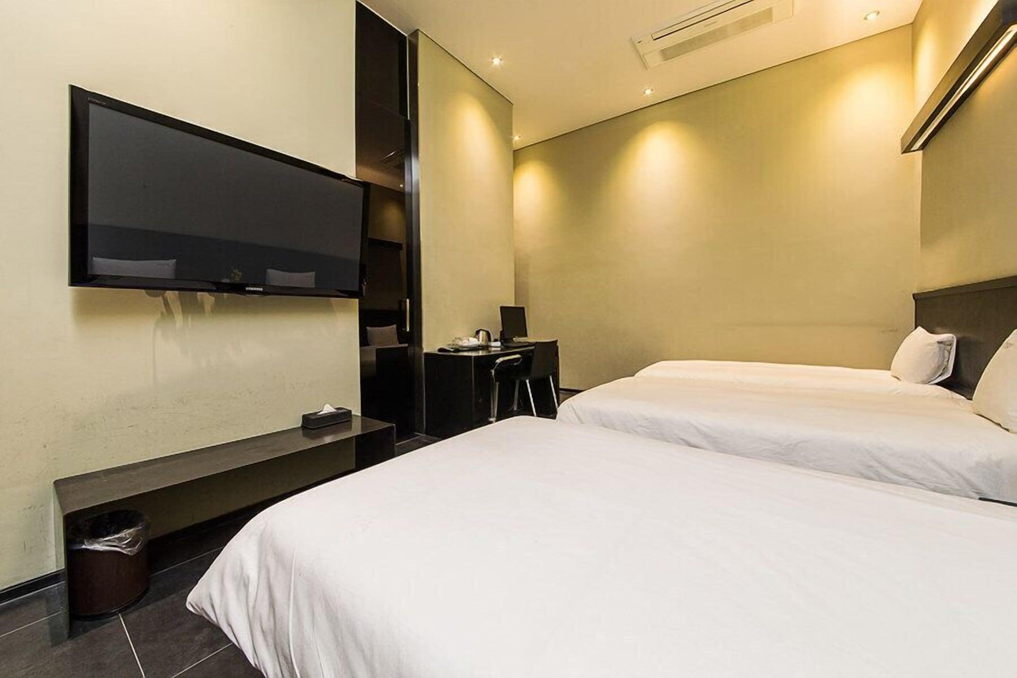 Hotel Irene Myeongdong Сеул Екстериор снимка