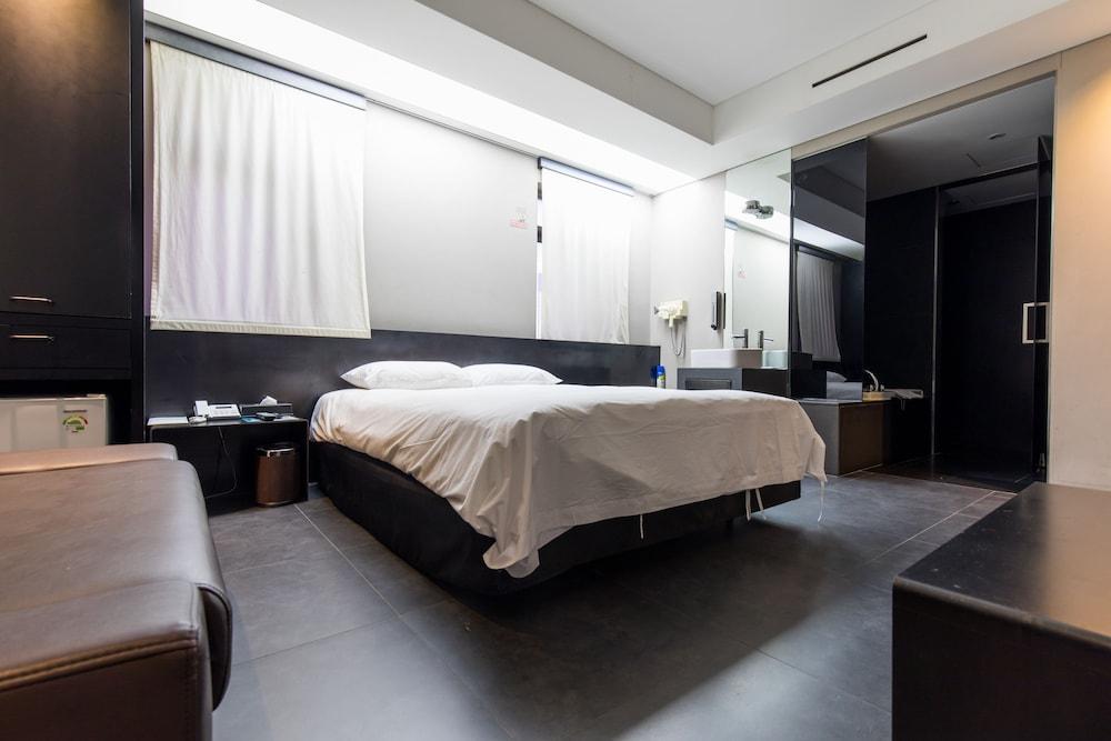 Hotel Irene Myeongdong Сеул Екстериор снимка