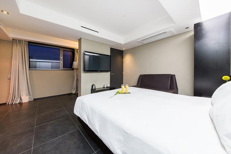 Hotel Irene Myeongdong Сеул Екстериор снимка